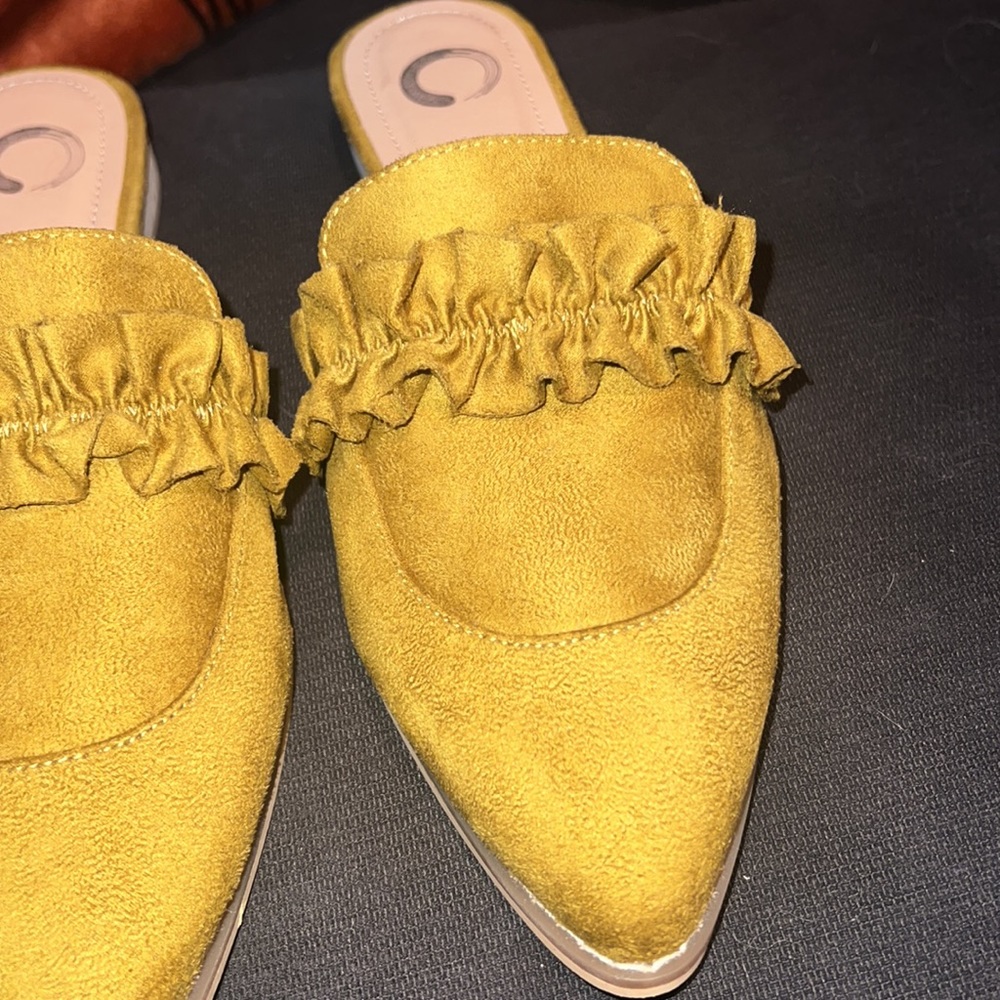 Women’s Journee flat mules, dressy shoes , size 8, excellent condition - Picture 4 of 12